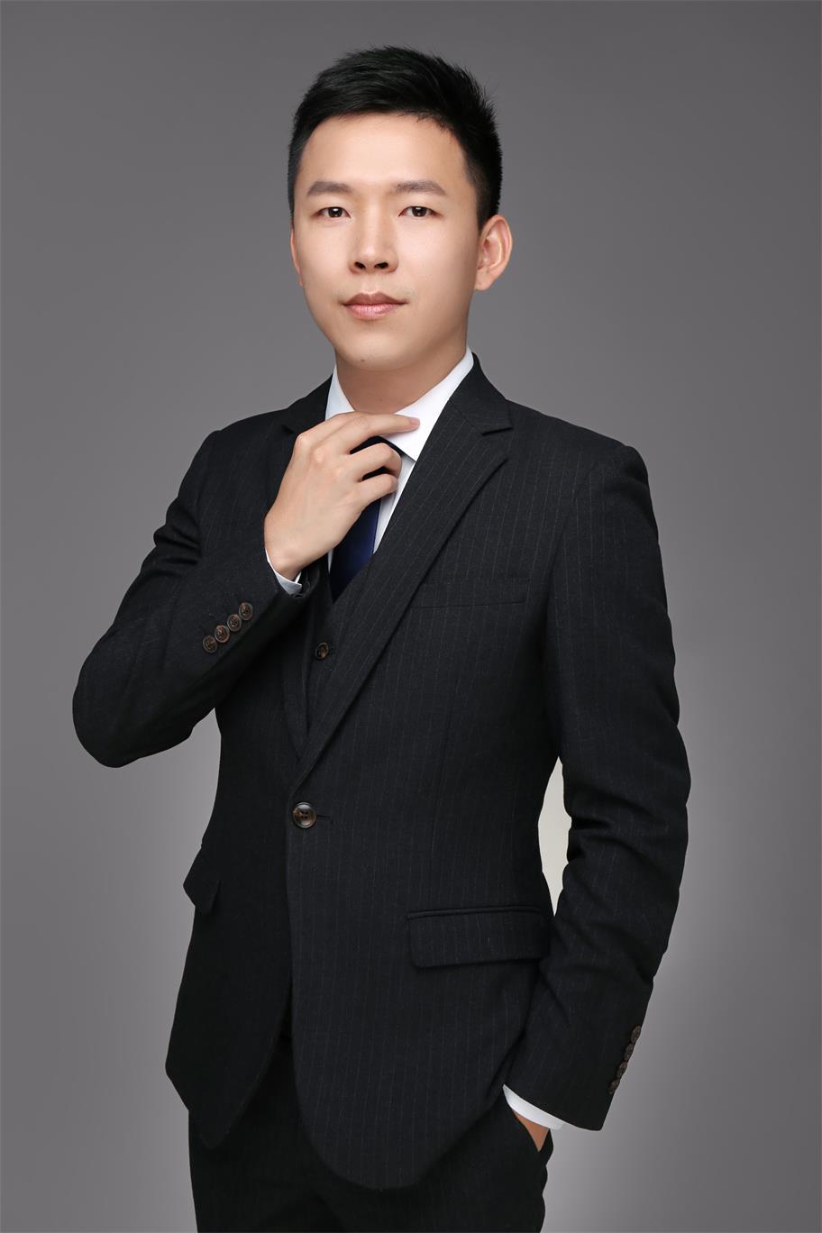 林慧颖 视觉与舞美负责人